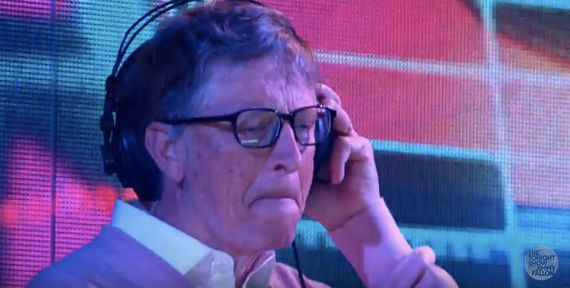 BillGatesHeadphones